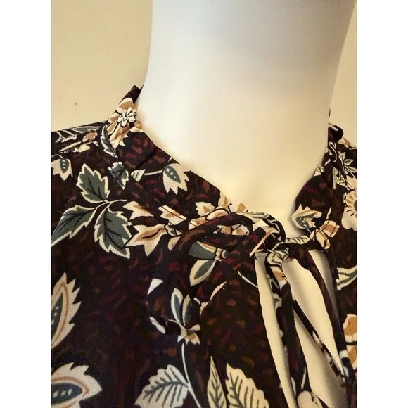 LOFT Women's Petite Floral Tie Neck Blouse Black Long Sleeve Size SP - Picture 4 of 13